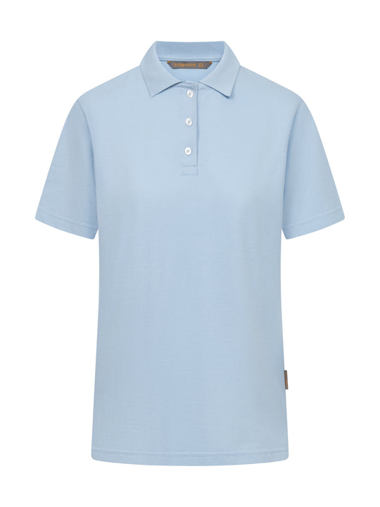 Naisten klassisen mallinen vaaleansininen pikeepaita.