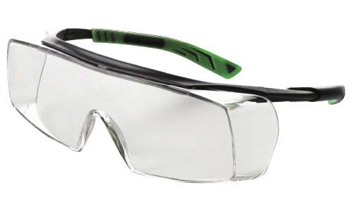 Univet 5X7 SoftPad -suojalaseissa on patentoidut SoftPad-sangat. Suojalasin kulmikas ja suojaava polykarbonaattiedusta mahdollistaa suojalasin käytön myös silmälasien käyttäjille.