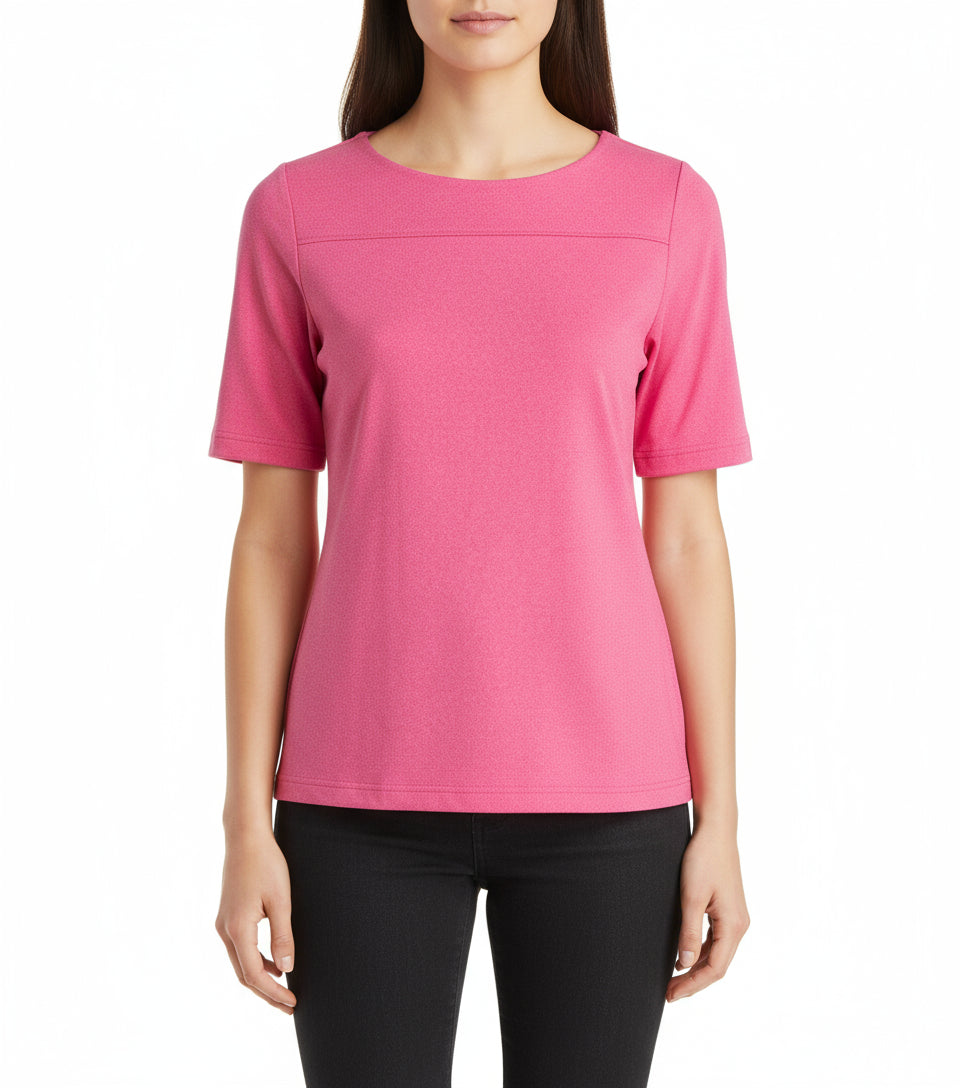 Miellyttävän tuntuisesta softy-materiaalista valmistettu naisten t-paita. Erityisesti terveydenhoidon suosiossa, mutta sopii myös toimistolle, kaupan alalle, logistiikkaan tai vaikka vapaa-aikaan.