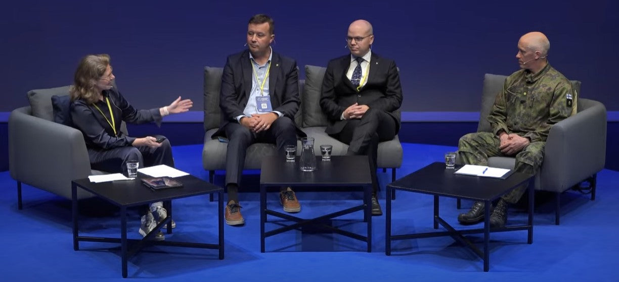 Image Wearin myyntijohtaja Aleksi Heikkilä osallistui Eurooppa-foorumin paneelikeskusteluun tekstiiliteollisuuden huoltovarmuudesta ja kriisivalmiudesta 