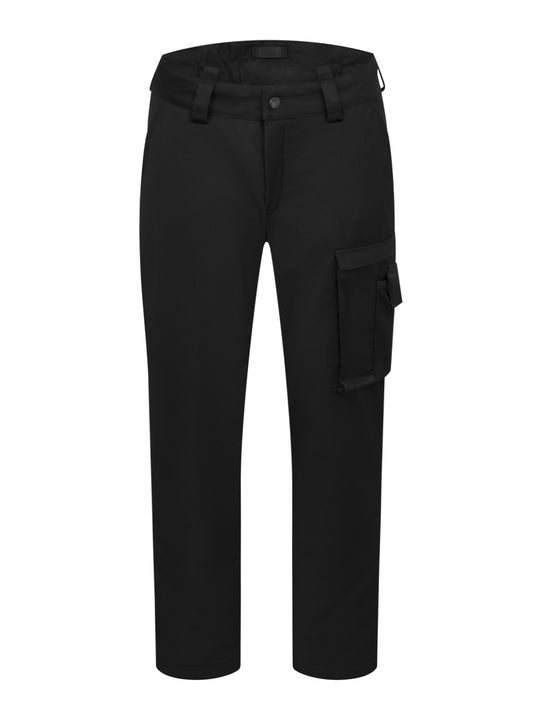 Mustat Pyry talvihousut. Vasemmalla puolella reisitasku ja sivutaskut. Vetoketjukiinnitys ja vyönlenkit. Housuissa on lämmittävä tikkivuori. 