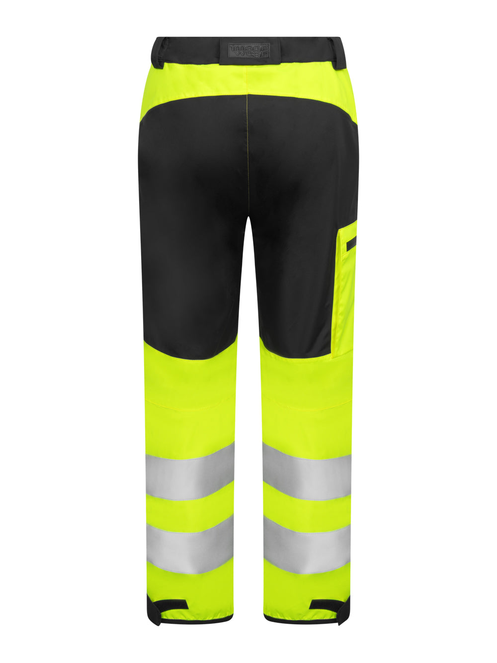 Varoitusväriset kelta-mustat kuorihousut takaapäin kuvattuna. 