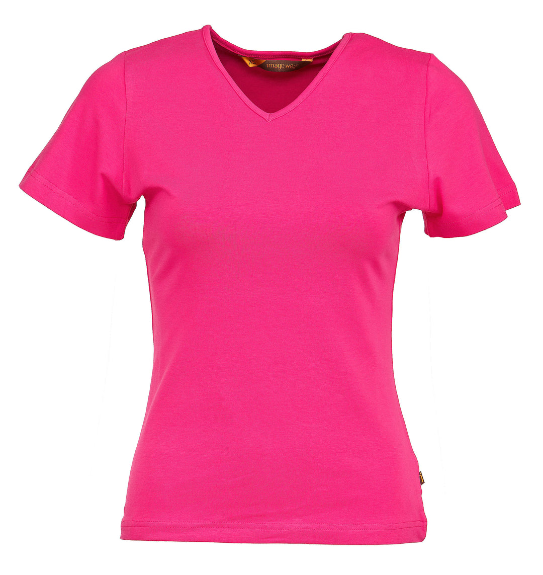 Pinkki lyhythihainen t-paita v-pääntiellä. Aavistuksen vartalonmyötäinen. 