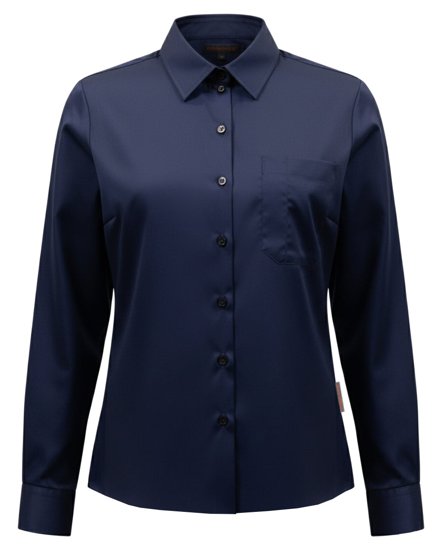 Tummansininen naisten pitkähihainen kauluspaita rintataskulla. 