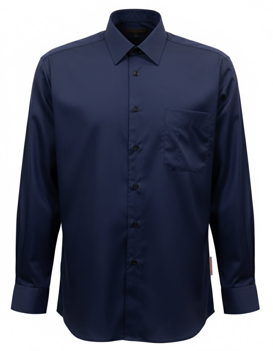 Tummansininen miesten pitkähihainen kauluspaita rintataskulla. 