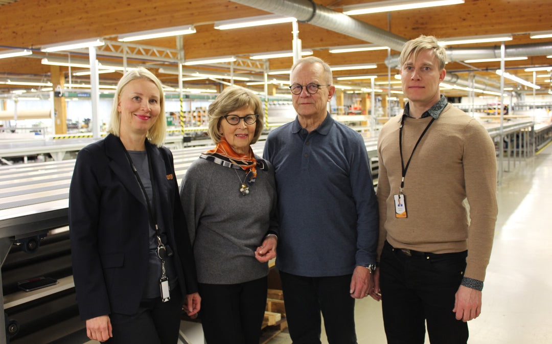 Image Wear on suomalainen perheyritys, jonka omistavat Kati ja Janne Vettenranta. Kuvassa myös aiemmat omistajat Pekka ja Auli.