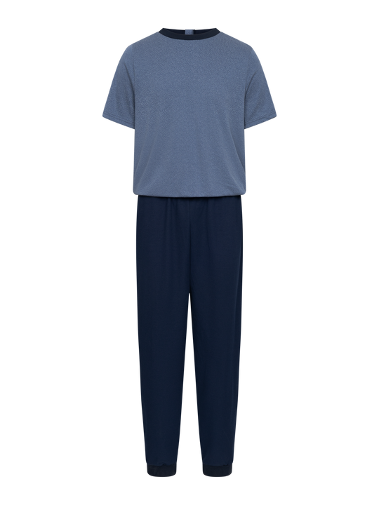 Hygieniahaalari, jossa tummansininen alaosa ja yläosa vaaleamman sininen . Lyhythihainen. 