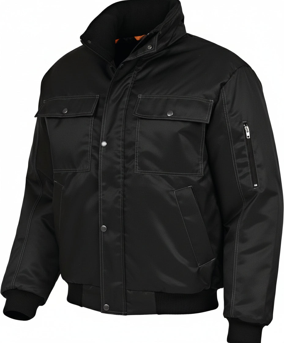 Musta pilottitakki, jossa läpälliset rintataskut ja alataskut. Hihassa vetoketjutasku. Vetoketju -ja neppikiinnitys. Resorit hihan suissa ja helmassa. Valkoiset koristetikkaukset.